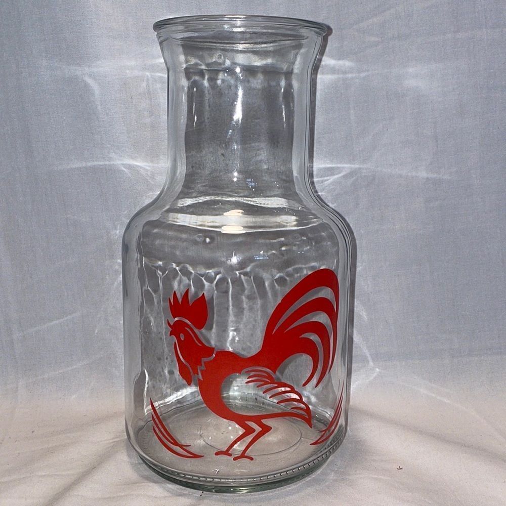 Liquid container 